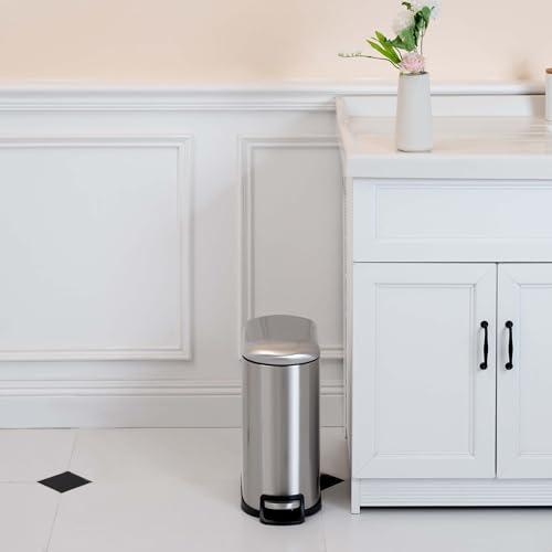 10L Amazon Basics D-Shaped Trash Can with Lid