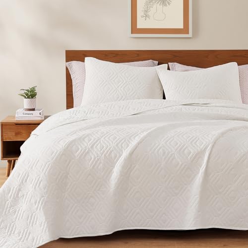 King Size Lightweight Quilt Set with Pillow Shams