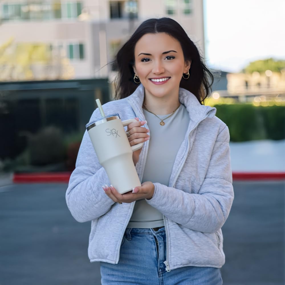 30oz Insulated Tumbler with Lid and Straw