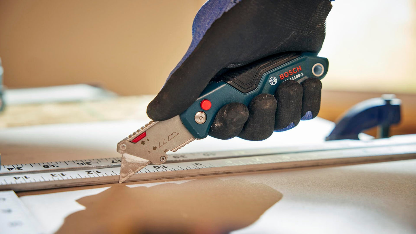 2-Piece Bosch Utility Knife Set with Blades