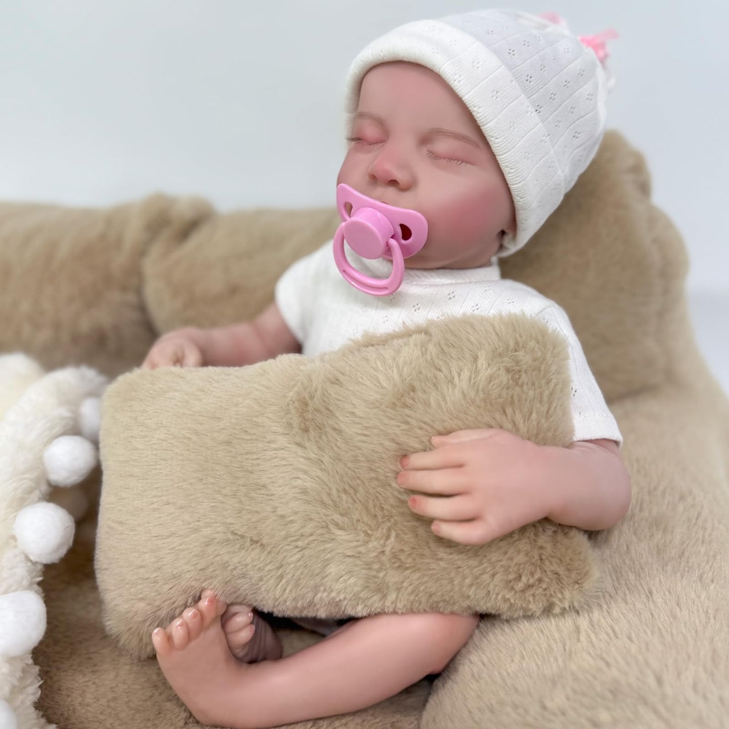 KINGWANT 18-Inch Realistic Reborn Baby Doll