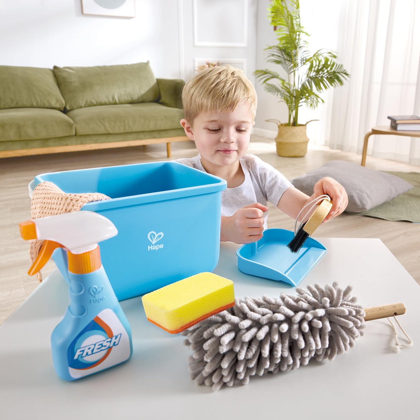 Hape Kids Cleaning Game Toy for 3 Years Plus