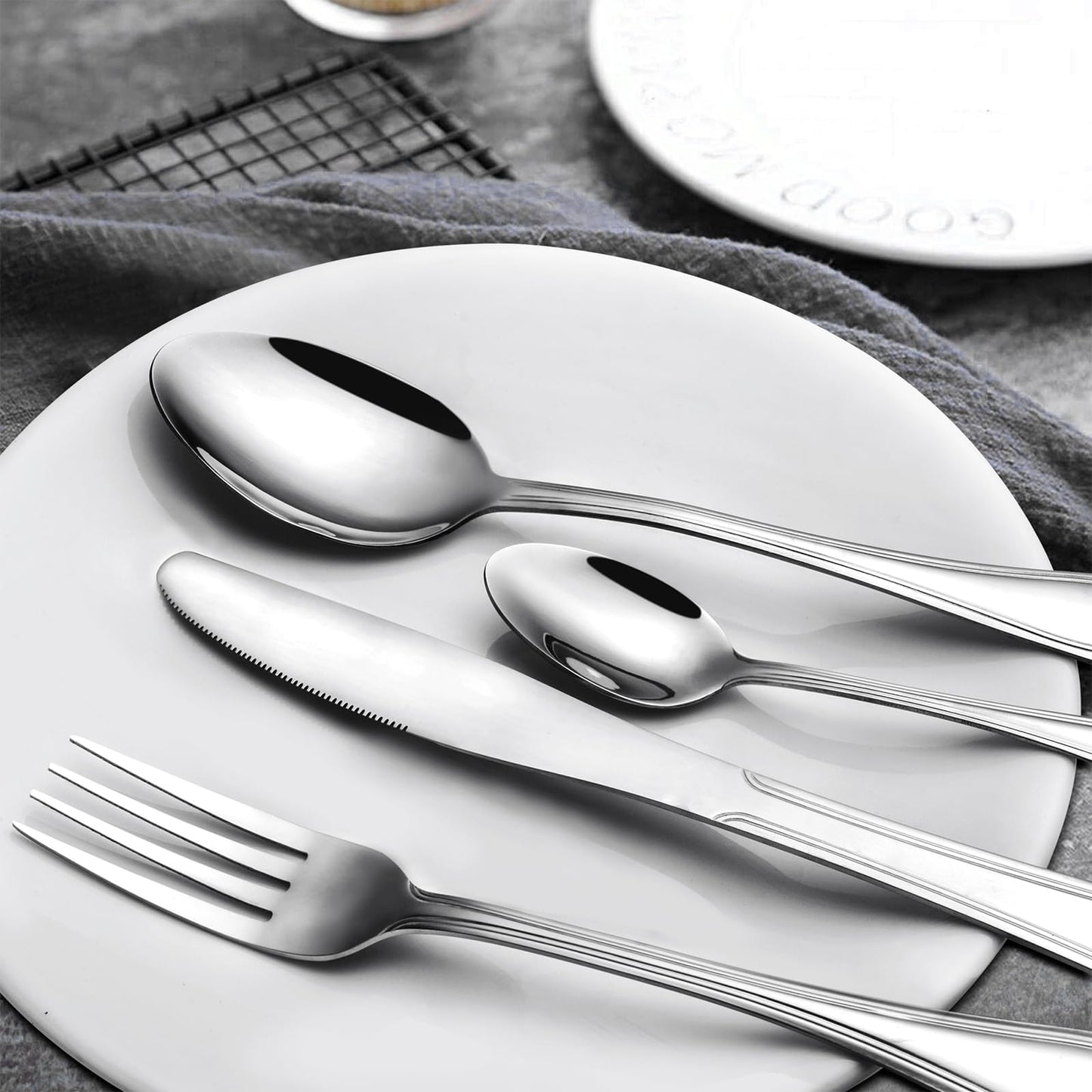 40-Piece Silverware Set for 8, Stainless Steel Flatware Cutlery Set For Home Kitchen Restaurant Hotel, Kitchen Utensils Set, Mirror Polished, Dishwasher Safe