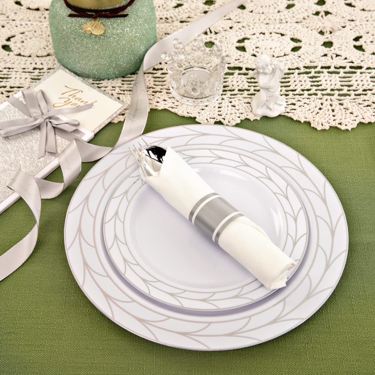 100 Pack Disposable Plastic Party Plates Set