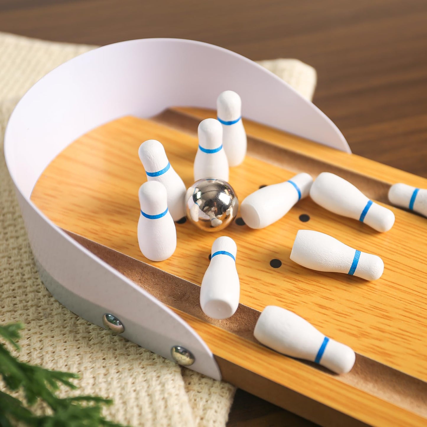MCPINKY Mini Bowling Game Set, Tabletop Mini Bowling Game Desktop Bowling Game Toy Tiny Home Bowling Alley for Office Desk Games Stress Relievers for Adults, Kids Party Favors