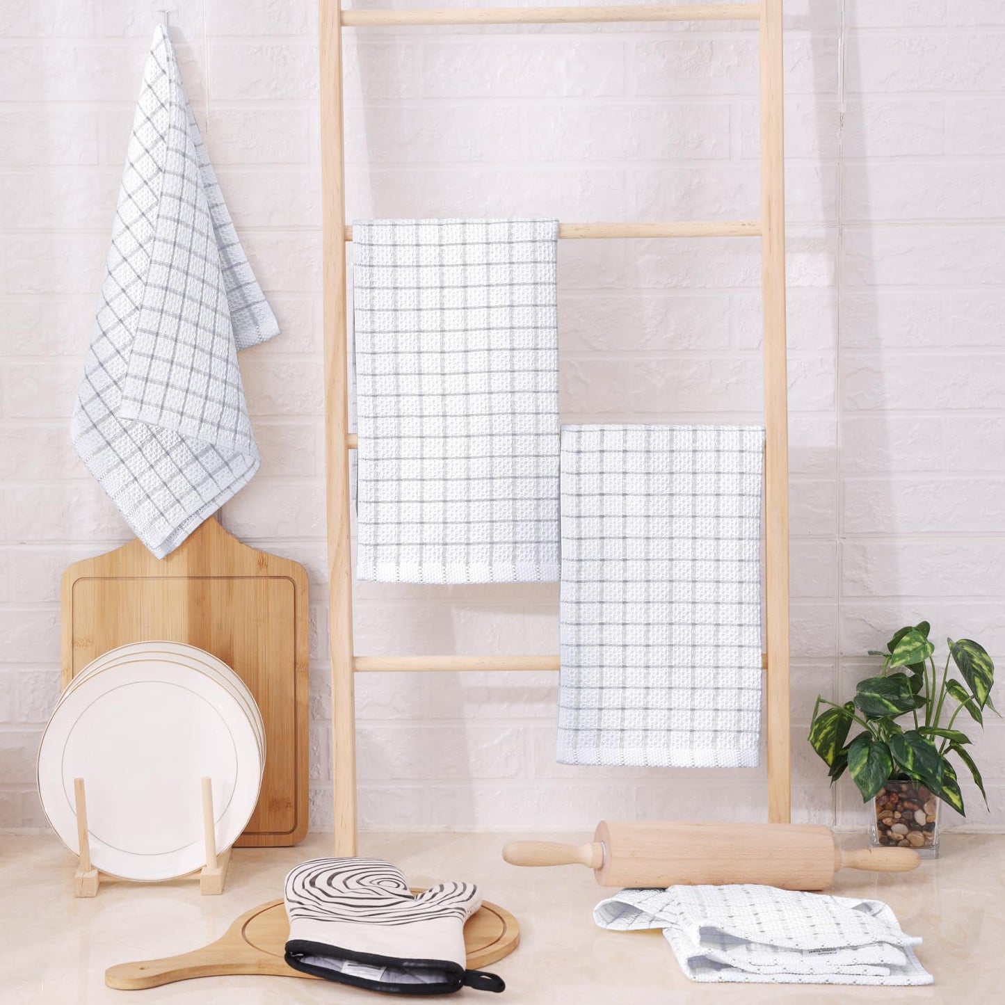 Fintale 100% Cotton Waffle Weave Kitchen Towels, 15 x 25 Inches, Super Soft and Absorbent Dish Towels for Drying Dishes, Quick Drying Hand Towels for Kitchen, 4-Pack, Light Gray