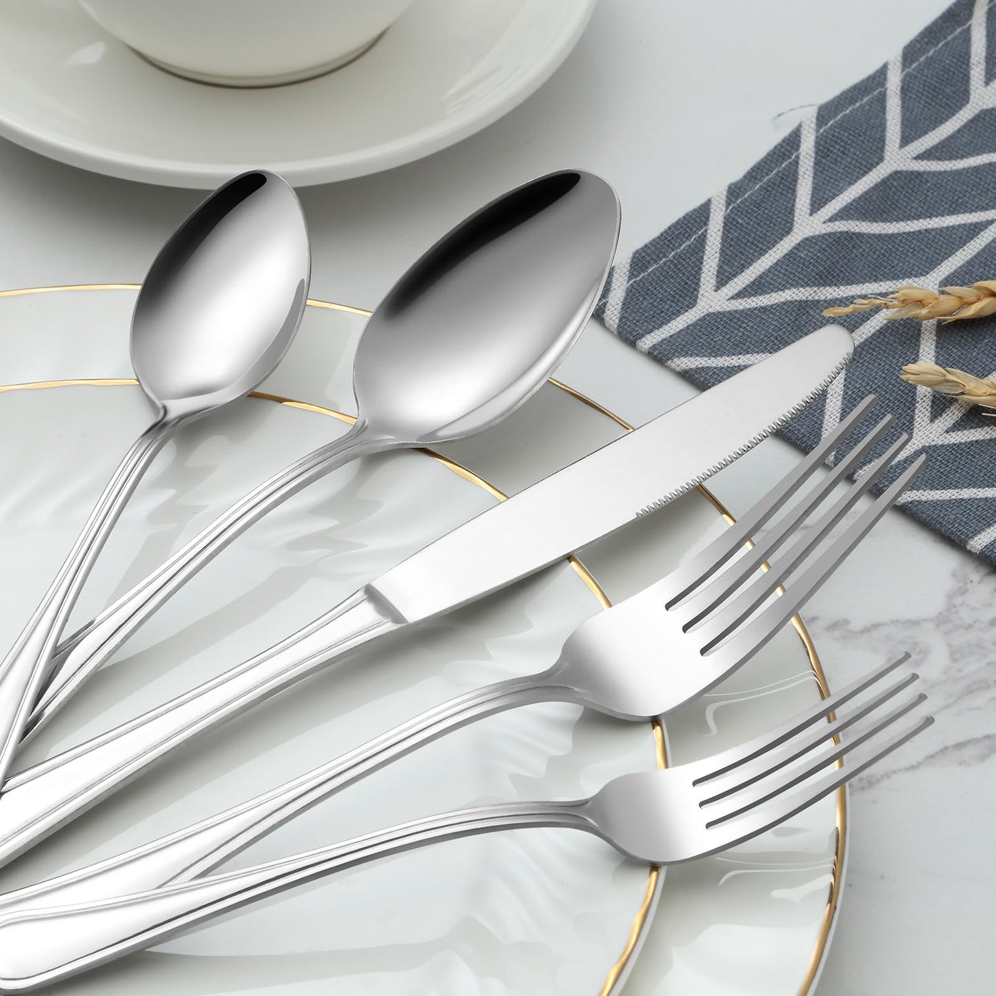 BEWOS 40-Piece Silverware Set, Stainless Steel Silverware Sets for 8, Forks Spoons and Knives Set, Cutlery Set, Mirror Polished Flatware Set, Dishwasher Safe Kitchen Utensils Set for Home, Restaurant