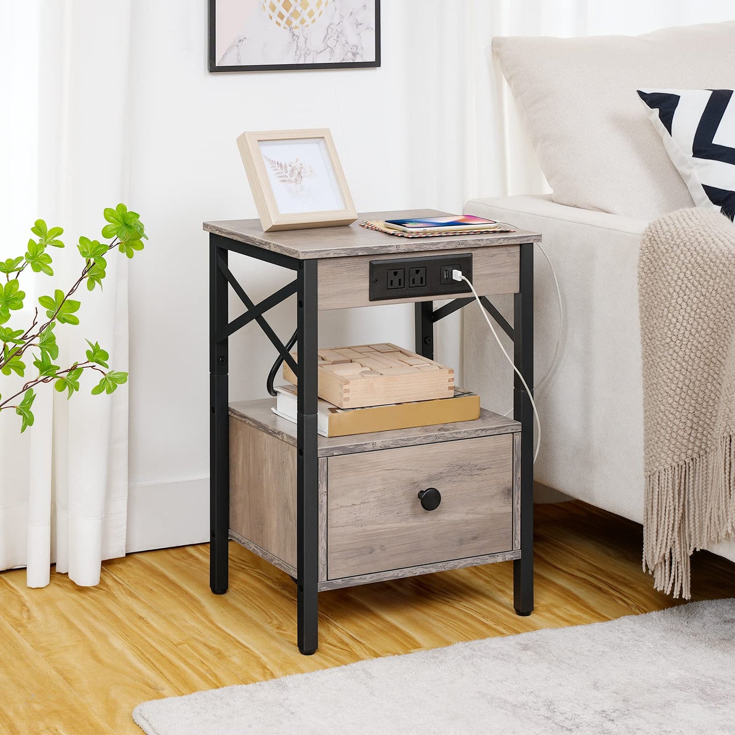 HOOBRO Nightstand with Charging Station, End Table with Drawer, Side Table with USB Ports Outlet, Sofa Beside Table with Storage Shelf for Small Space in Bedroom, Greige BG128UBZ01G1