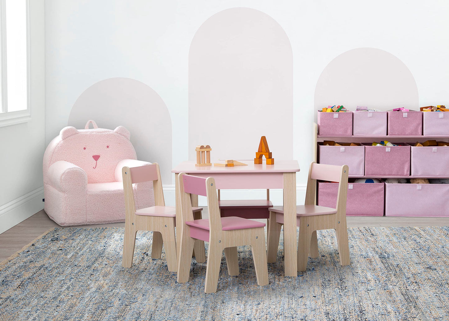 Delta Children Kids Table and 4 Chair Set