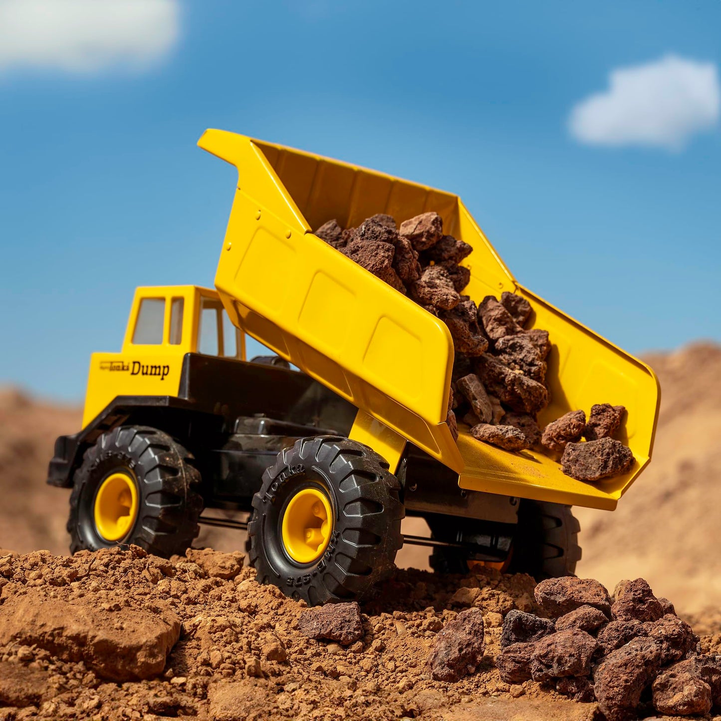 Tonka Mighty Dump Truck - Collector's Edition