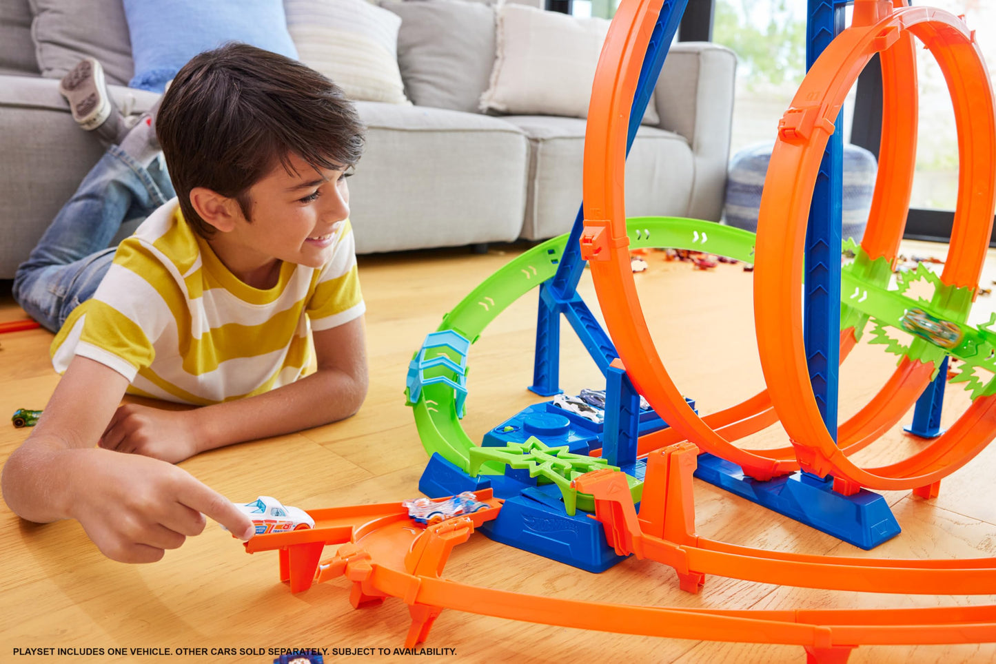 Hot Wheels Toy Car Track Set Action Epic Crash Dash with 1:64 Scale Vehicle & 5 Crash Zones, Powered by Motorized Booster
