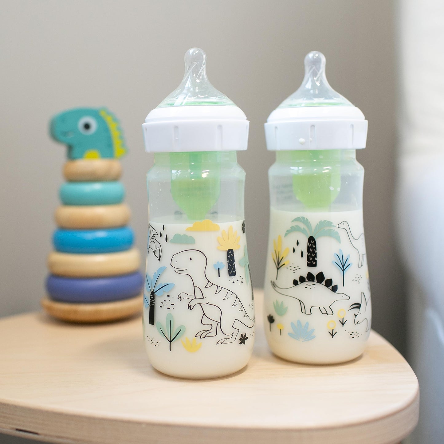 Dr. Brown's Anti-Colic Baby Bottles, Dino Design