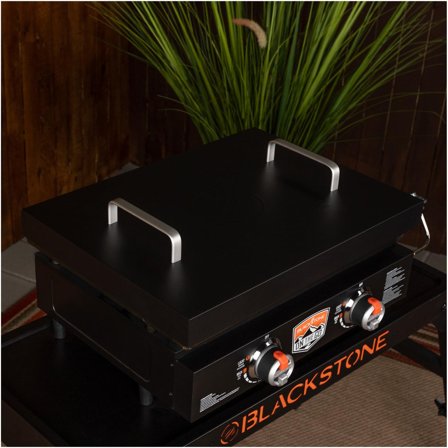 BLACKSTONE 22" Griddle Hard Cover with Handle