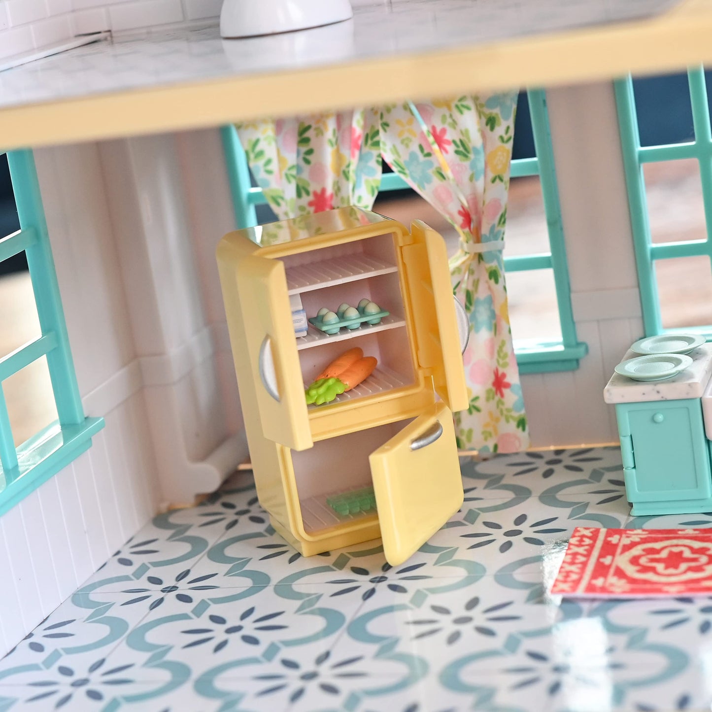 Honey Bee Acres Kitchen Accessories Playset, 27 Pieces
