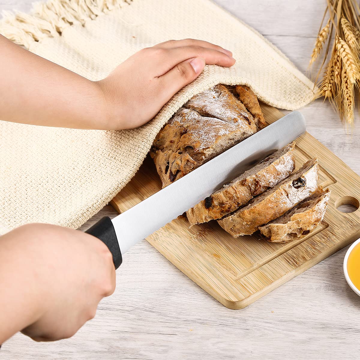 dearithe Serrated Bread Knife with Sheath, Plus a Free 304 Butter Knife,10 inch Black Stainless Steel Sharp Wavy Edge Wide Bread Cutter, For Homemade Bread, Bagels, Cake. Dishwasher Safe