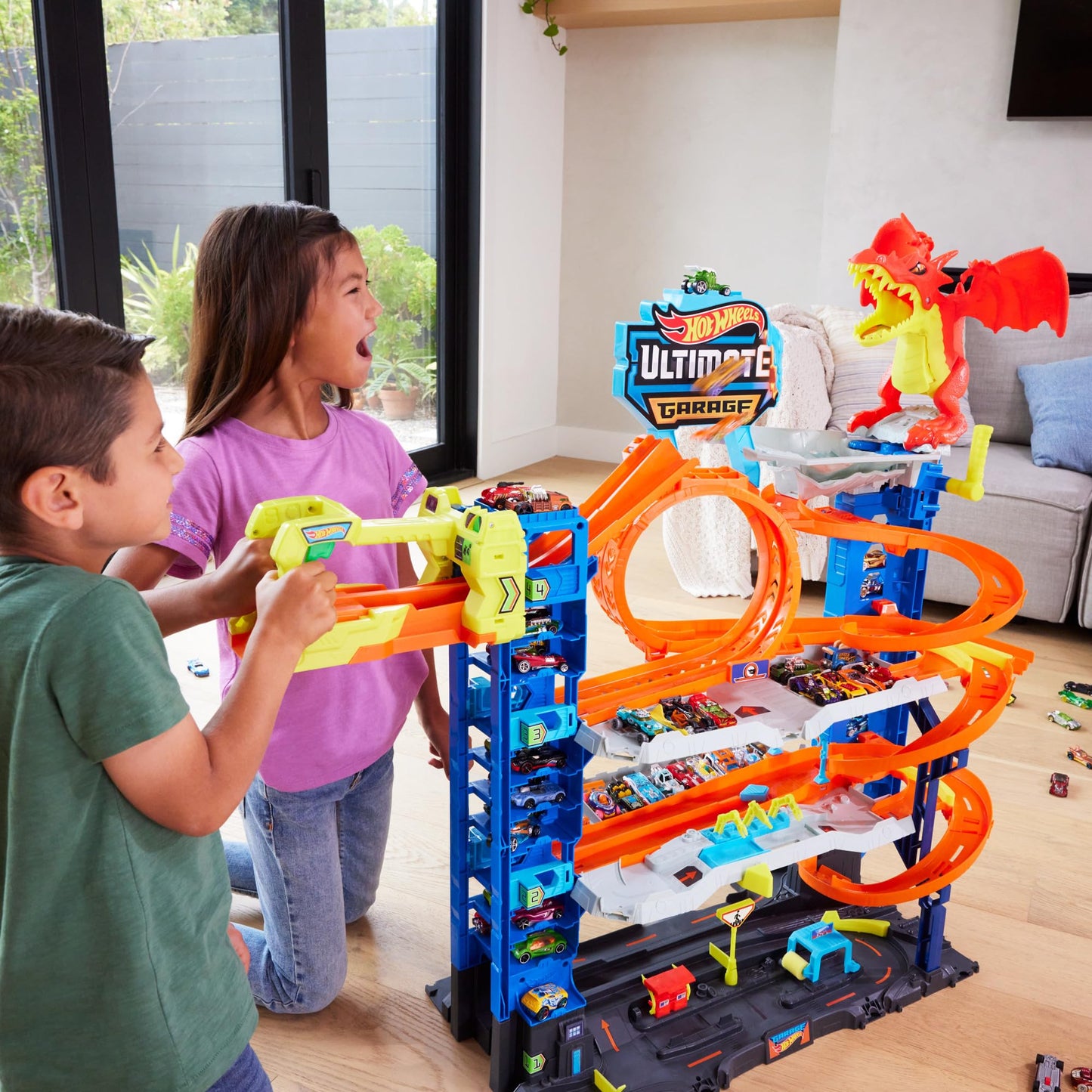Hot Wheels Ultimate Garage Track Set with Cars