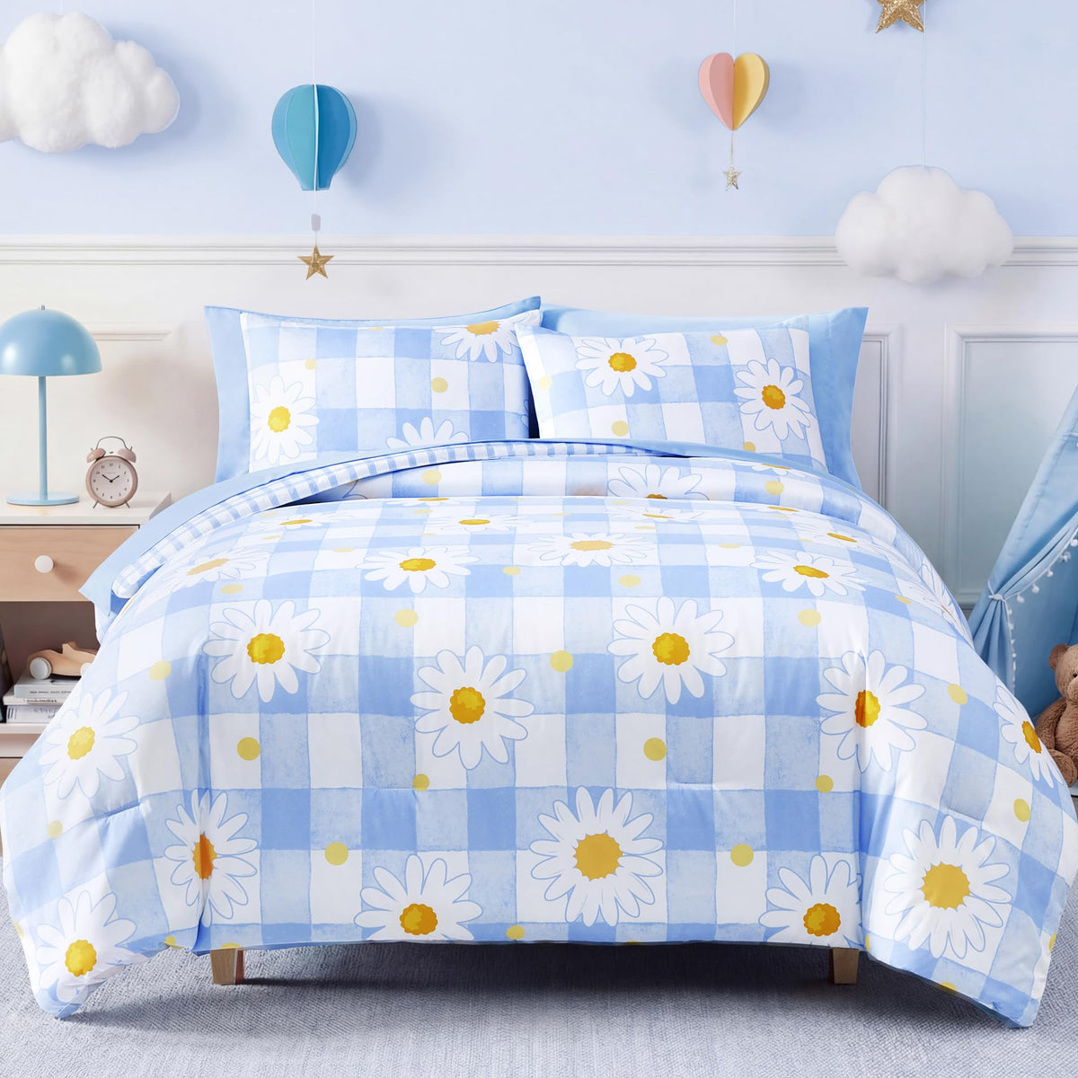 7 Piece Reversible Full Comforter Bed in a Bag
