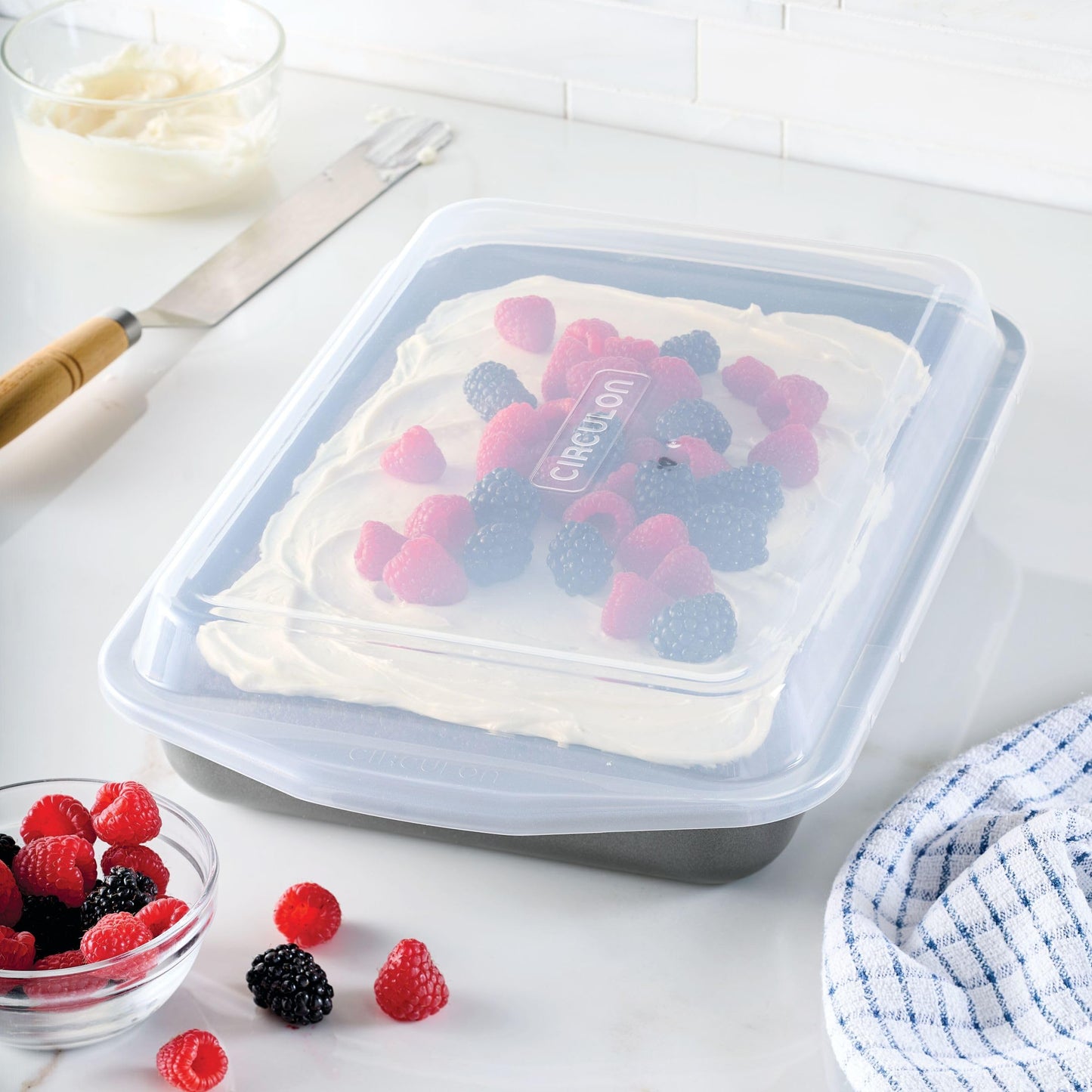 Circulon Nonstick Baking Pan with Lid, 9x13"