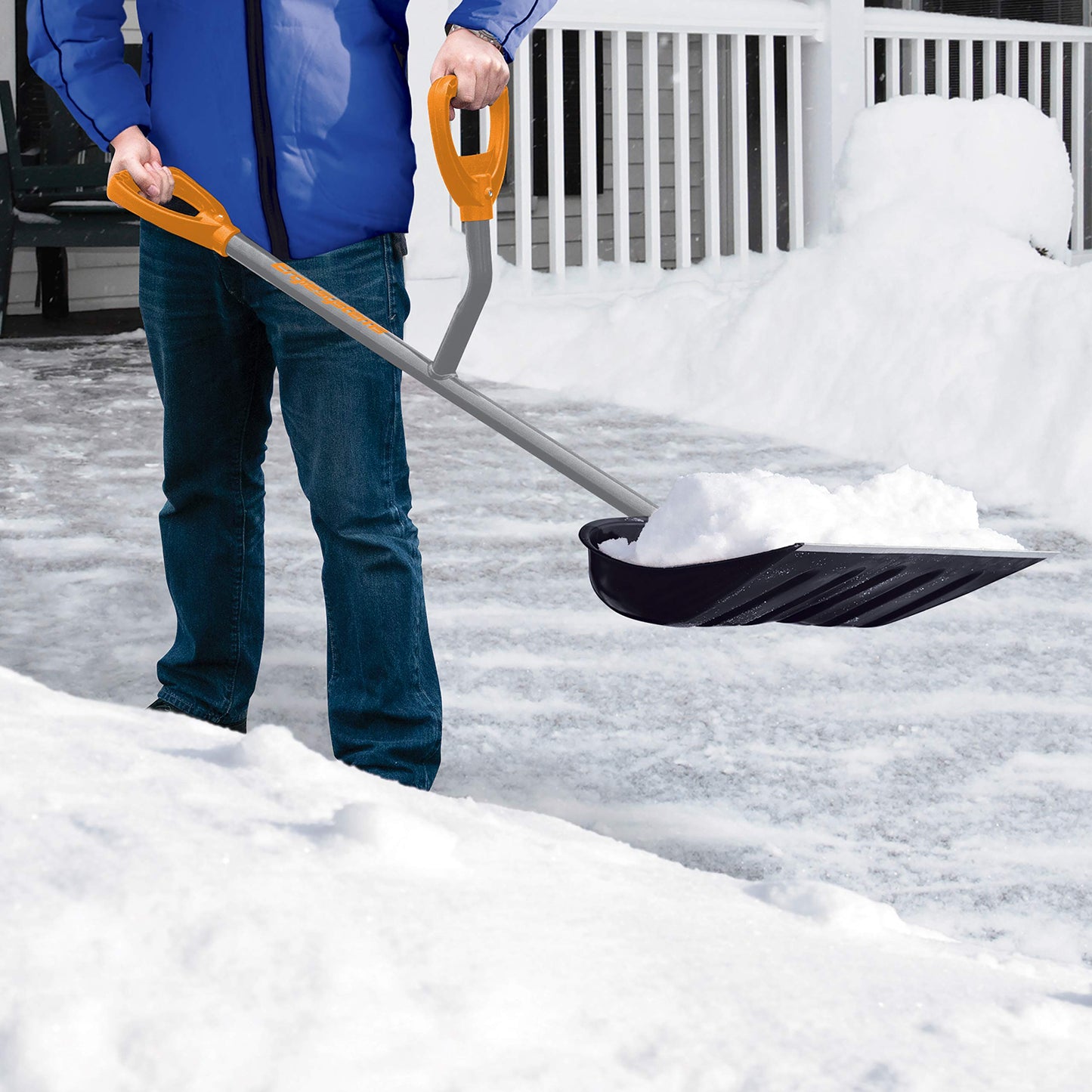 ErgieShovel 18-Inch Steel Snow Shovel with Shaft