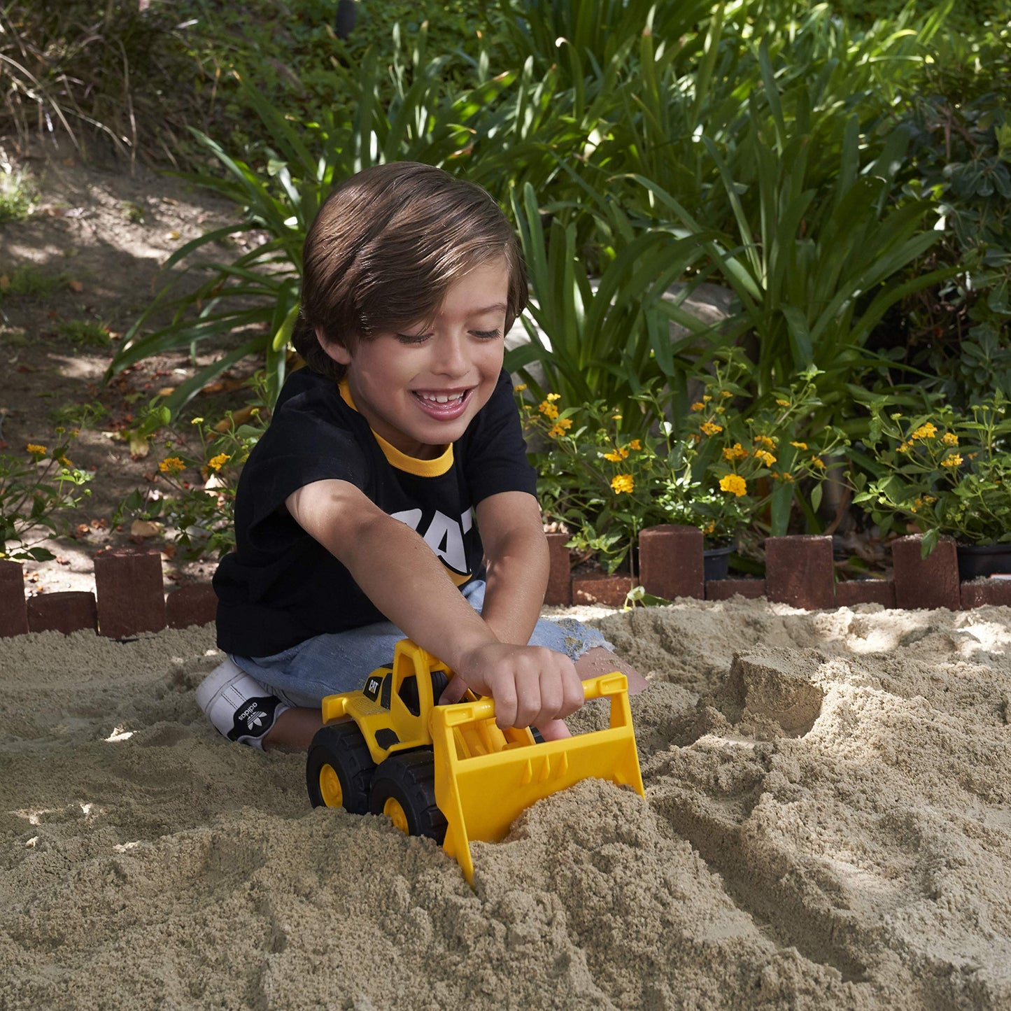 CAT Construction Fleet 10" Front Loader Toy