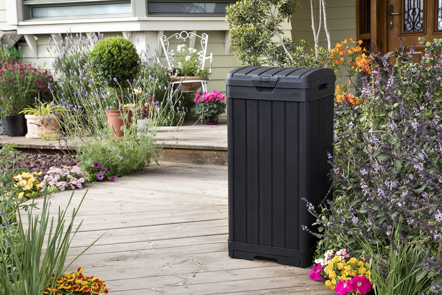 Keter Baltimore 38 Gallon Trash Can with Lid and Drip Tray for Easy Cleaning-Perfect for Patios, Kitchens, and Outdoor Entertaining, 38 Gallons, Black