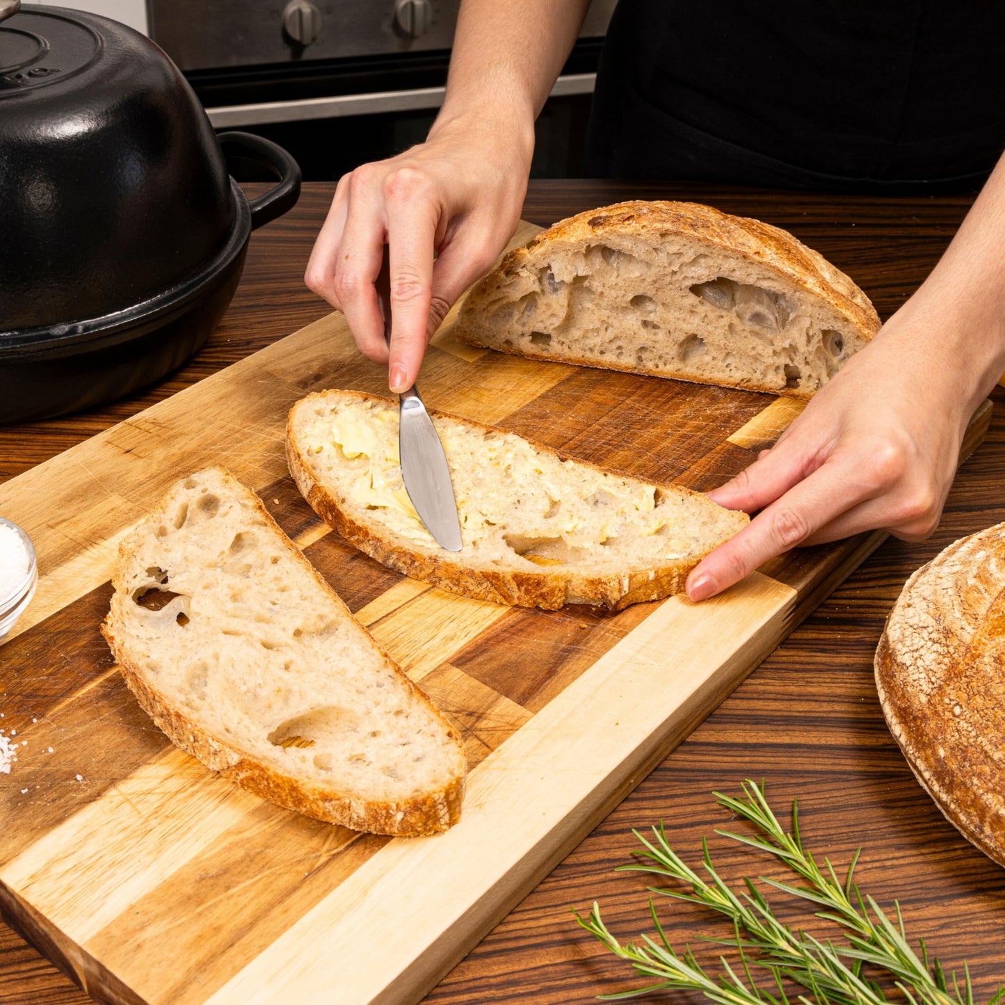 Cast Iron Dutch Oven Pot for Baking Bread