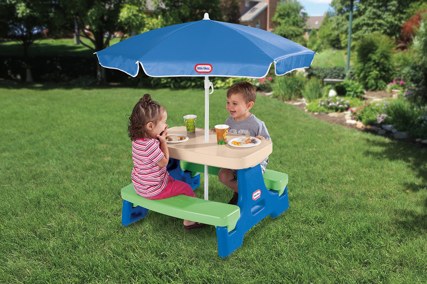 Little Tikes Picnic Table with Umbrella - Blue/Green