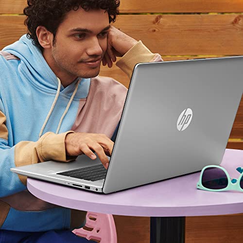 HP 17.3-inch Laptop, 11th Generation Intel Core i5-1135G7, Intel Iris Xe Graphics, 8 GB RAM, 512 GB SSD, Windows 11 Home (17.3-cn0026nr,Natural Silver)
