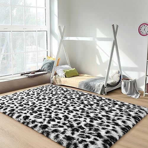 BENRON Fluffy Bedroom Rug Leopard Rug for Living Room Black and White Area Rug 4x6 Ft Cute Cheetah Print Rug for Kids Girls Boys Nursery Room Decor Alfombras para Salas