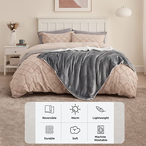 Bedsure Sherpa Fleece Throw Blanket for Couch - Thick and Warm Blanket for Winter, Soft and Fuzzy Throw Blanket for Sofa, Fall Throw Blanket, Grey, 50x60 Inches