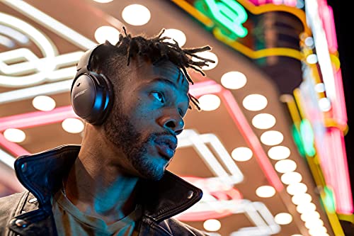 Bose QuietComfort 45 Wireless Bluetooth Noise Cancelling Headphones, Over-Ear Headphones with Microphone, Personalized Noise Cancellation and Sound, Triple Black