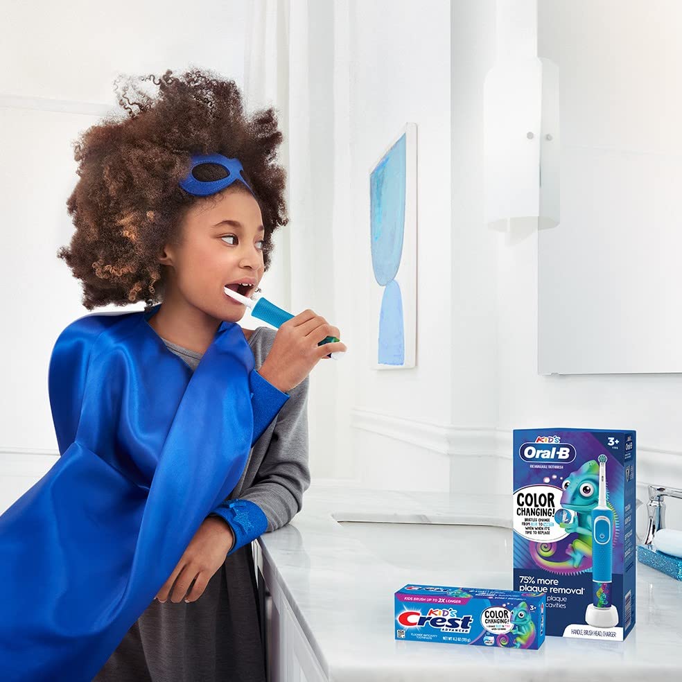 Oral-B Kid's Electric Rechargeable Toothbrush with Charger, Featuring Extra Soft Color Changing Bristles, for Ages 3, White/Blue