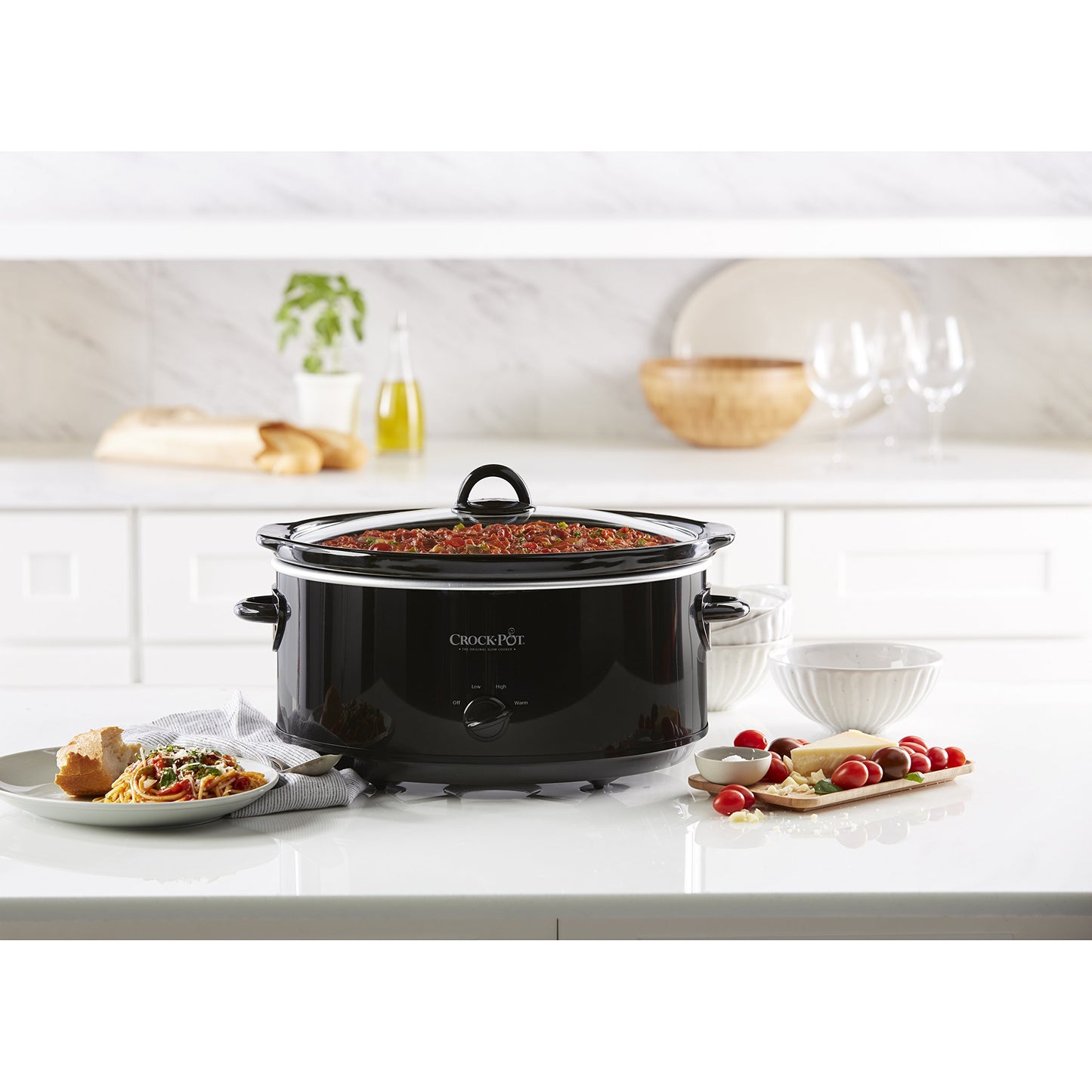 Crock-Pot Large 8 Quart Oval Manual Slow Cooker and Food Warmer, Black (SCV800-B)