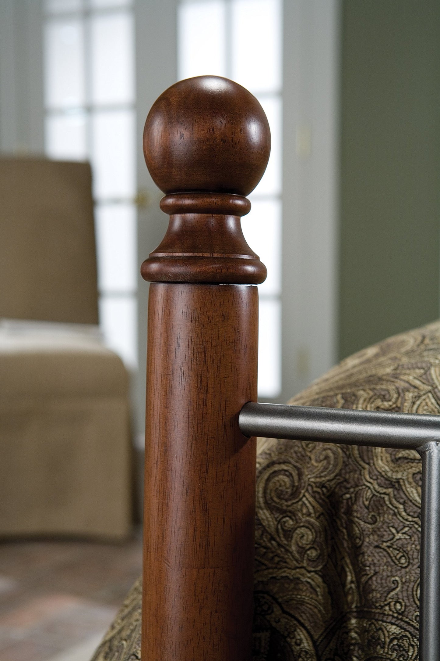 Hillsdale Martino Metal Wood Posts, Queen Bed, Smoke Silver