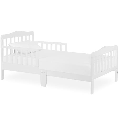Dream On Me Classic Toddler Bed with Safety Rails