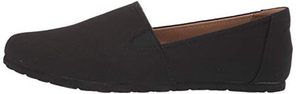 Amazon Essentials Women's Slip-On Canvas Flats, Black