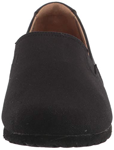 Amazon Essentials Women's Slip-On Canvas Flats, Black