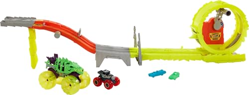 Hot Wheels Monster Trucks Track Set with 2 Toy Trucks