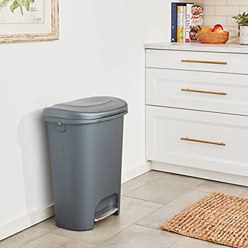 Rubbermaid, Gunmetal Blue Classic 13 Gallon Trash Can with Lid and Stainless-Steel Pedal, Waste Bin for Kitchen, NEW Premium Step-On, No Size