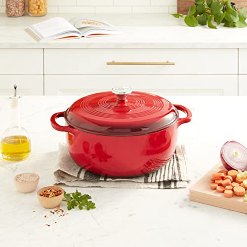 Lodge 7.5 Quart Enameled Cast Iron Dutch Oven