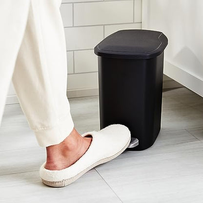 Amazon Basics Compact Plastic Trash Can with Pedal