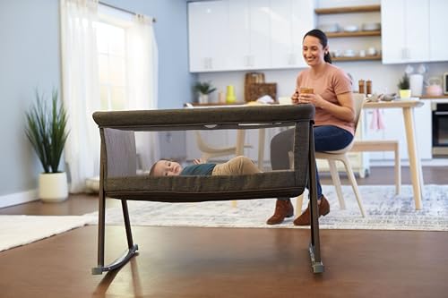 Safety 1st Bassinet & Play Yard, Smoked Pecan