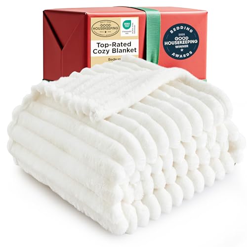 Bedsure GentleSoft Fleece Throw Blanket