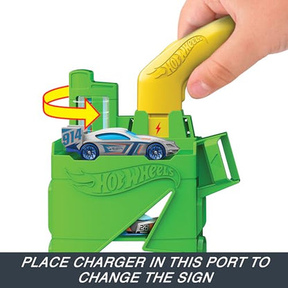 Hot Wheels City Toy Car Track Set, Super Recharge Fuel Station Playset with EV Chargers & 1:64 Scale Toy Vehicle