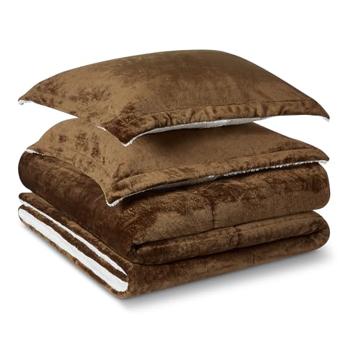 Amazon Basics Reversible Sherpa Queen/Full Comforter Set