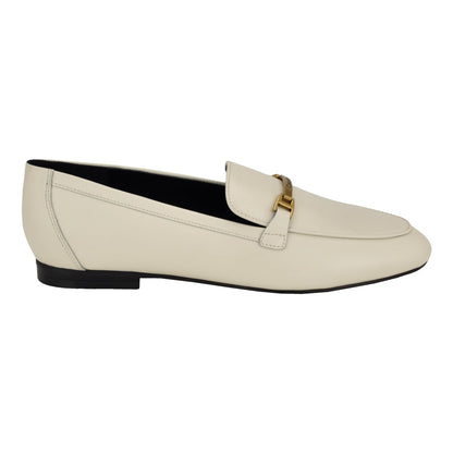 Calvin Klein Women's Sommiya Loafer, Chic Cream 150, 9