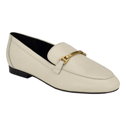 Calvin Klein Women's Sommiya Loafer, Chic Cream 150, 9