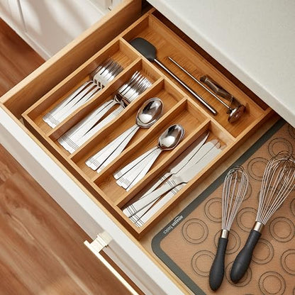 Amazon Basics 20-Piece Stainless Steel Flatware Set