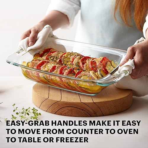 Pyrex Easy Grab 2-Pack Glass Baking Dish Set (2QT, 3QT) with Snug Fit Locking BPA-Free Lids, Rectangular Bakeware Set, Dishwasher, Microwave, Freezer & Pre-Heated Oven Safe