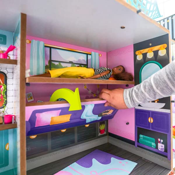 KidKraft 2-in-1 Glamp & Go Doll Camper